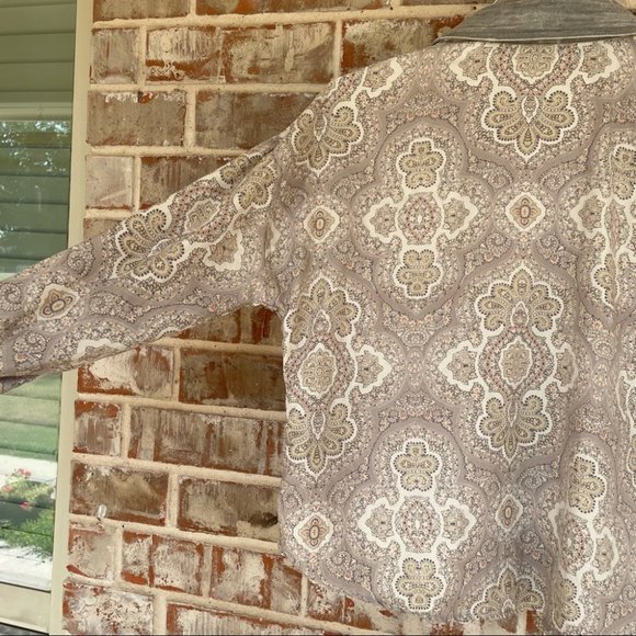 Free People Center Front Paisley Denim Pocket Silky Button Down oversized top XS - Picture 12 of 13